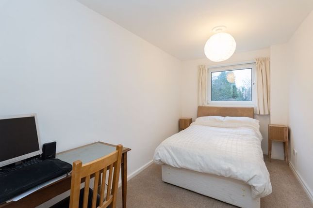 Flat for sale in Westmoreland Drive, Sutton