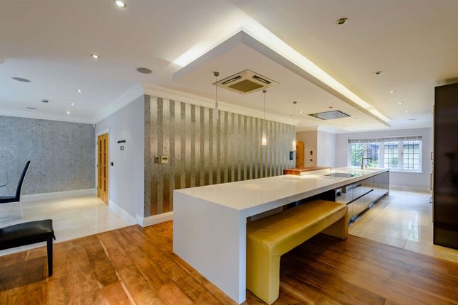 15 Park Lane, Altrincham photo 3