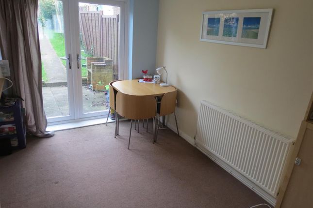 191, Mandarin Way, Cheltenham photo 4