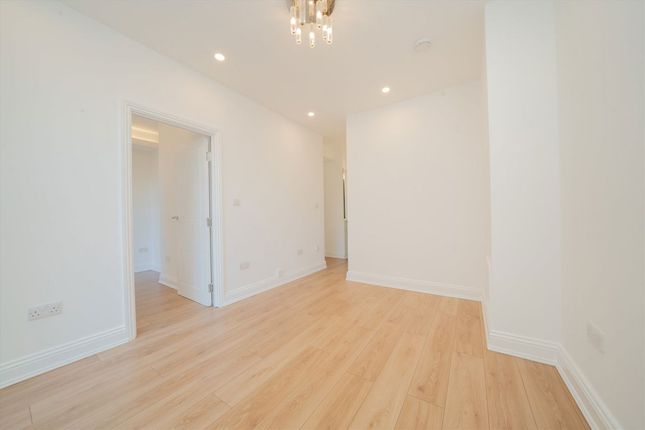 62, Fursecroft Court, London photo 2