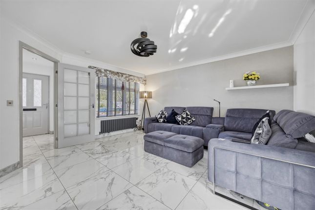 35, Parkbrae Avenue, Glasgow photo 4