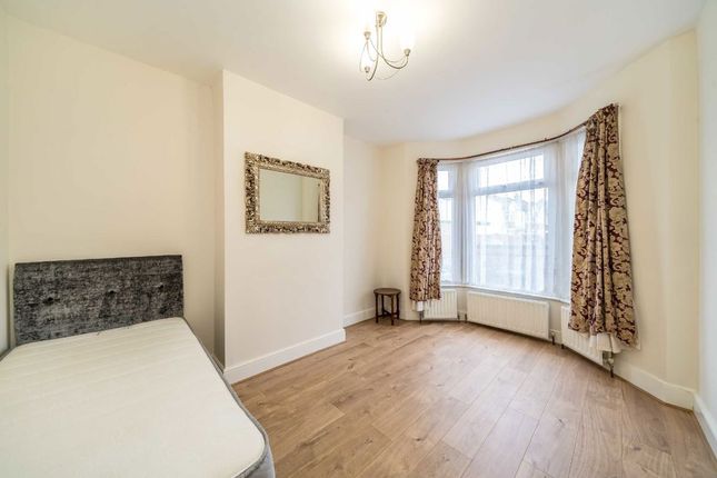 14, Links Road, London photo 4