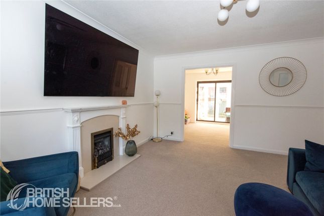 Detached house for sale in Foscote Rise, Banbury, Oxfordshire