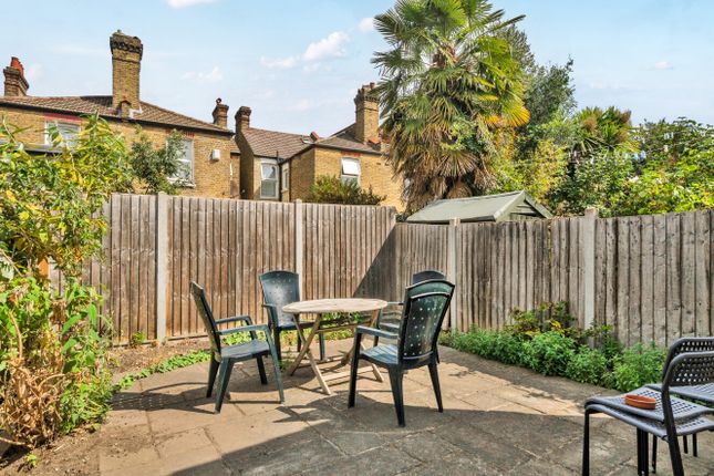 15, Marlborough Road, London photo 2