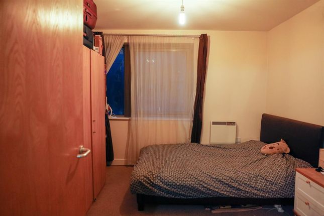 87 Ebbet Court, London photo 4