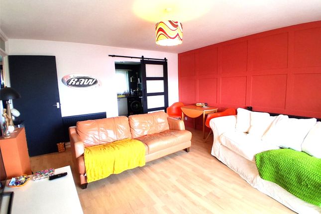 143, Avon Way, Essex photo 3