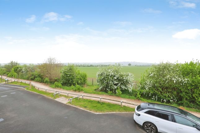 10, Herwin Close, WARWICK photo 4