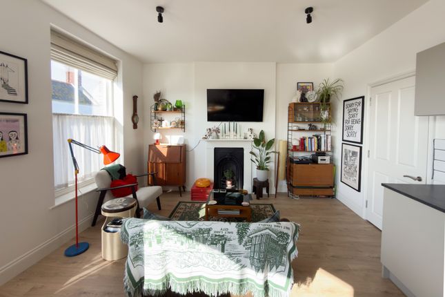 Flat 2 1, Custom House Lane, Deal photo 2