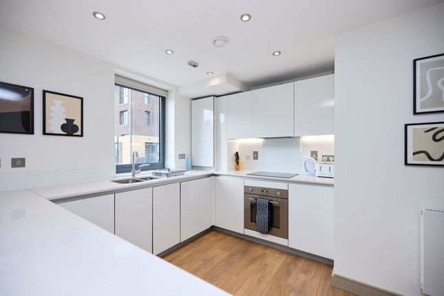 Flat 34, 2d Penny Black Court, Carlton Grove,, London photo 4