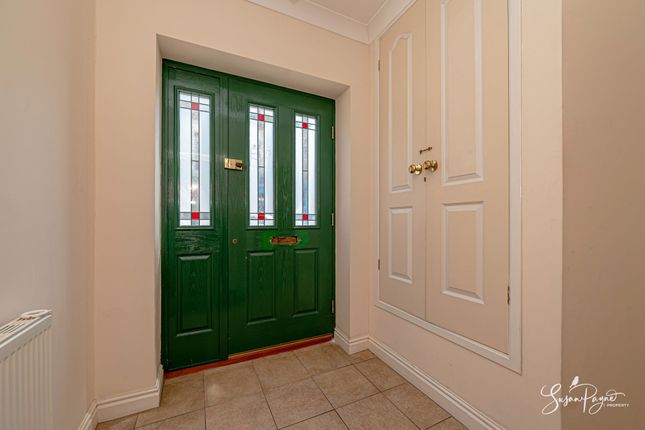 12b Clarence Road, East Cowes photo 4