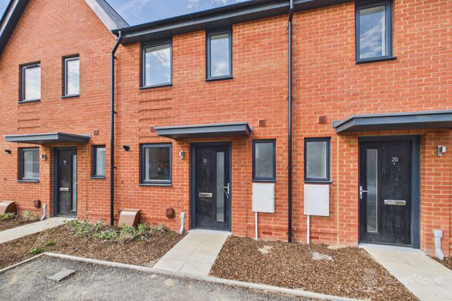 2-bed house on 19, Coldstream Close, Folkestone, £1,300/mo