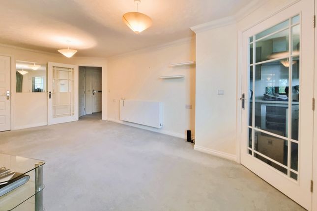 Flat 50, Simmonds Lodge, 93, Havant Road, Portsmouth photo 4
