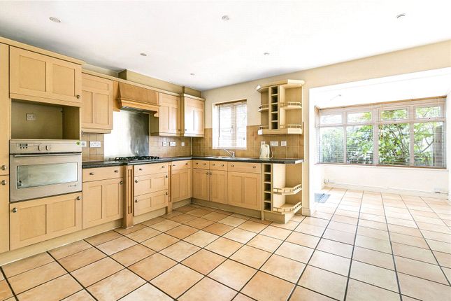 15, Sovereign Mews, Hadley Wood photo 4