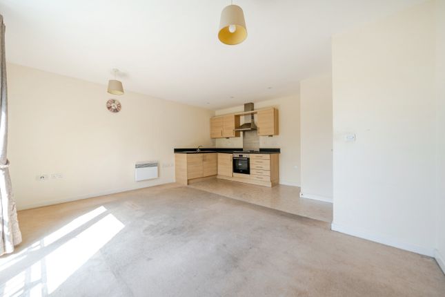 Flat 9, Malden House, 2, Searle Drive, Hampshire photo 4