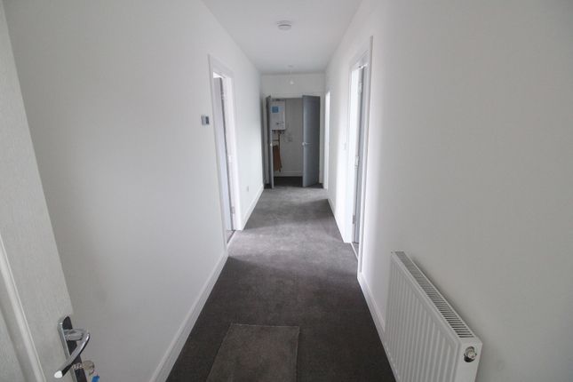 Apt 10 138 Ormskirk Road, Wigan photo 3
