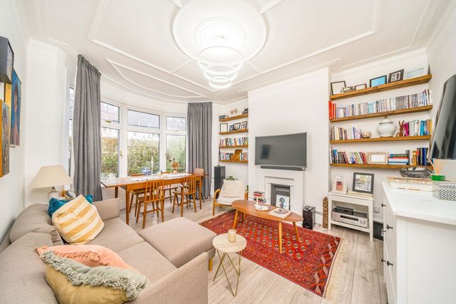 34, Fortis Green Avenue, London photo 2