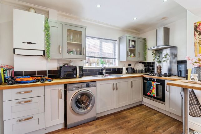 2, Belton Road, Leicester photo 3