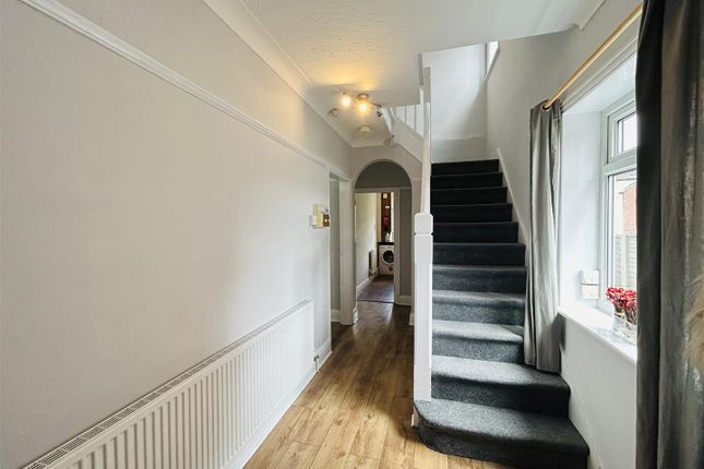 10, Winston Mount, Leeds photo 3