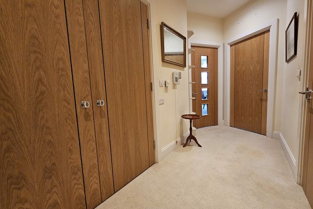Flat Flat 10, Bowes Lyon Place, Poundbury, Dorchester photo 5