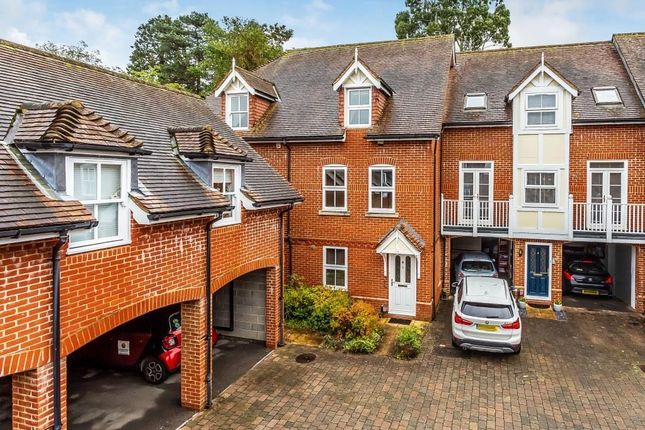 Property for sale in Chartwood Place, Dorking