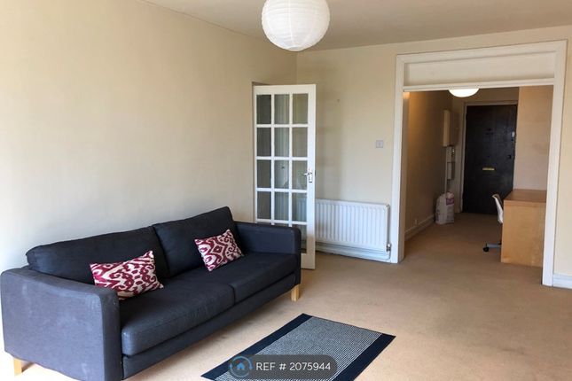 Flat to rent in Leigham Court Road, Streatham Hill