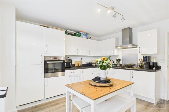 52 Witton Lake, Warrington photo 4