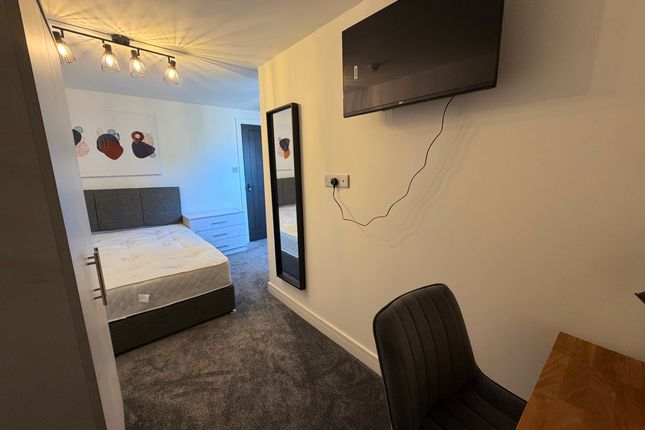 Room 6, 14 Davenport Road, Derby photo 4