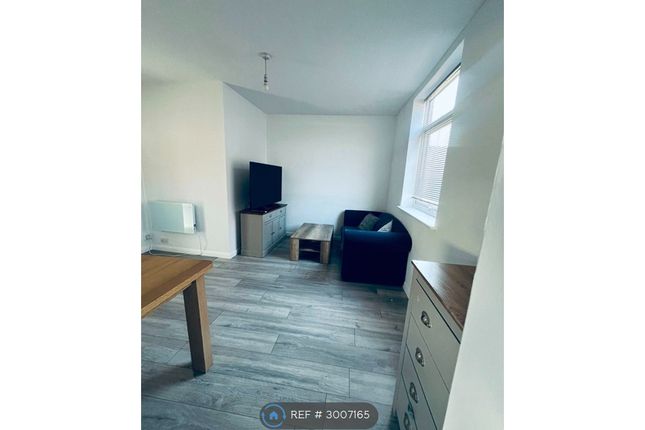 Flat A, Holderness Road, Hull photo 4