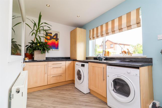 12, Kenton Drive, Durkar photo 4