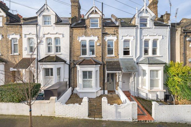 Thumbnail Property to rent in Dempster Road, Wandsworth