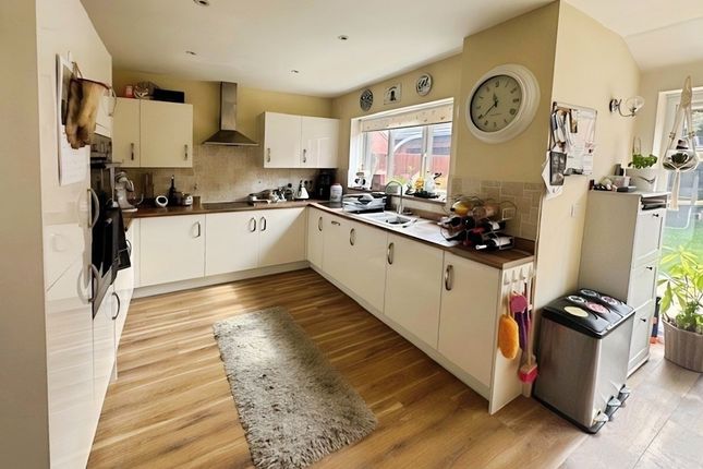4, Canberra Close, Derby photo 5
