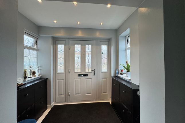 36, Broughton Avenue, Luton photo 4