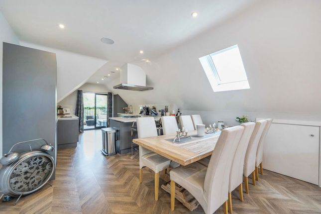 7 Mera Heights, 4 Church Road, Kenley photo 4