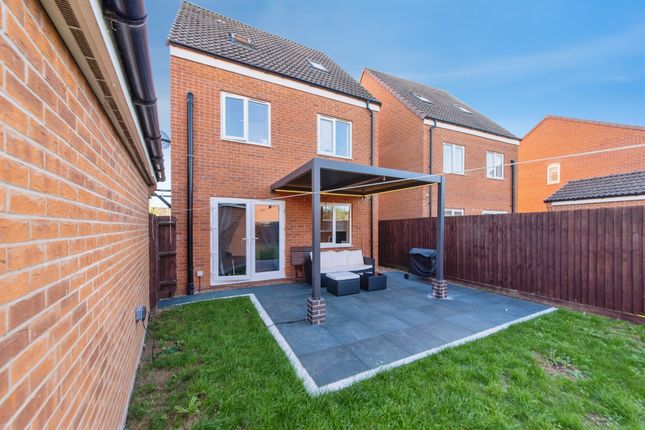 17, Jacobson Close, Sleaford photo 4