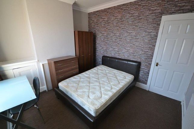 Terraced house to rent in Clarendon Street, Leicester