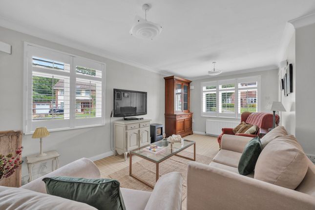 14 Heathfield, Chislehurst photo 3