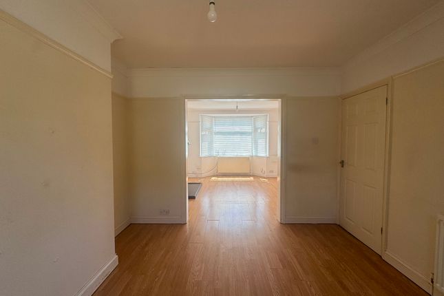 16 Arthur Street, Arthur Street, Grays photo 3