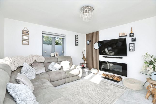 1, Wheatstone Avenue, Sheerness photo 2