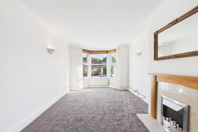 12, Whitley Village, Coventry photo 3