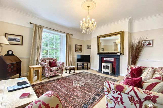 Bayview, Apartment 2, The Old Vicarage, Retreat Road, Tenby photo 3