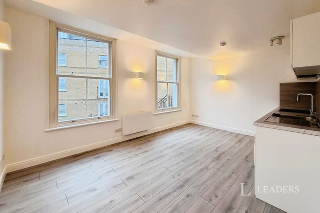 Flat 12, St. Annes House, 49, Buckingham Place, East Sussex photo 2
