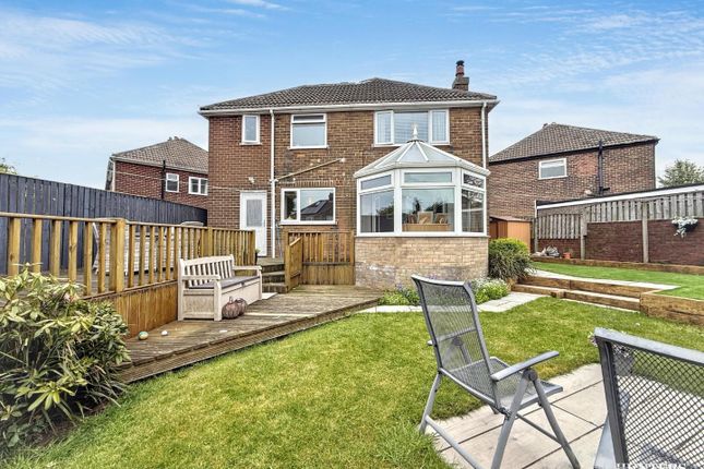 20, Ullswater Close, Dewsbury photo 4