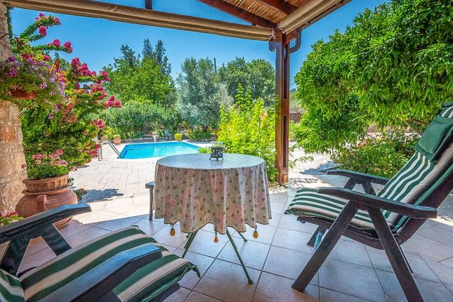 Bungalow for sale in Giolou, Polis, Cyprus