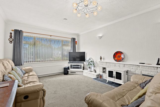 34, Forgewood Drive, Lancaster photo 3