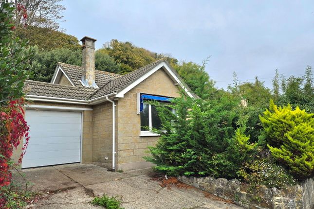 2-bed bungalow on Castle Close, Ventnor, £1,300/mo