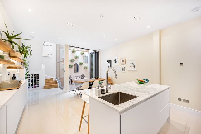 Thumbnail Terraced house for sale in Cresswell Place, London