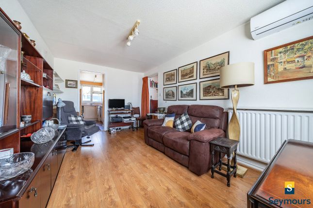 85, Clover Road, Surrey photo 4