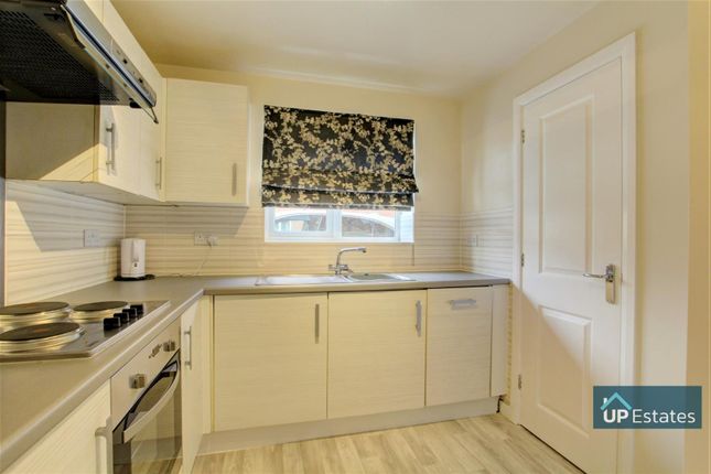 Poppleton Close, Coventry photo 4