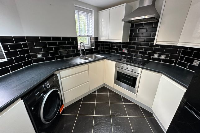 175, Rookes Crescent, CHELMSFORD photo 4