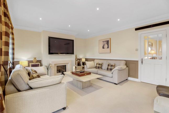 11, Winceby Close, Bexhill on Sea photo 2